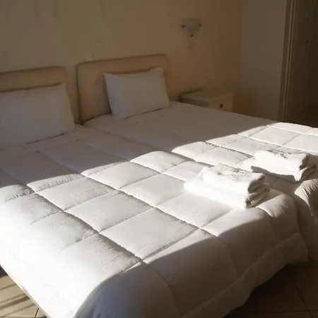 Gorgones, Sea-front, Great View Apart-hotel