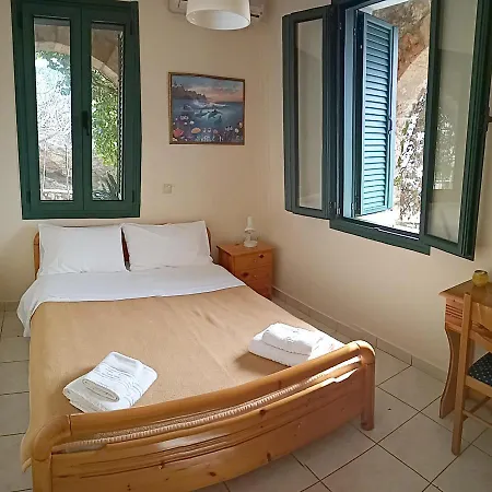 Gorgones, Sea-front, Great View