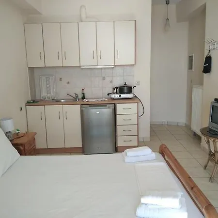 Gorgones, Sea-front, Great View Apart-hotel