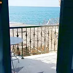 Gorgones, Sea-front, Great View Apart Otel