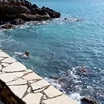 Gorgones, Sea-front, Great View 3*