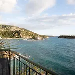 Gorgones, Sea-front, Great View 公寓式酒店 卡德哈米利