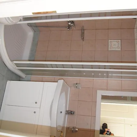 Gorgones, Sea-front, Great View