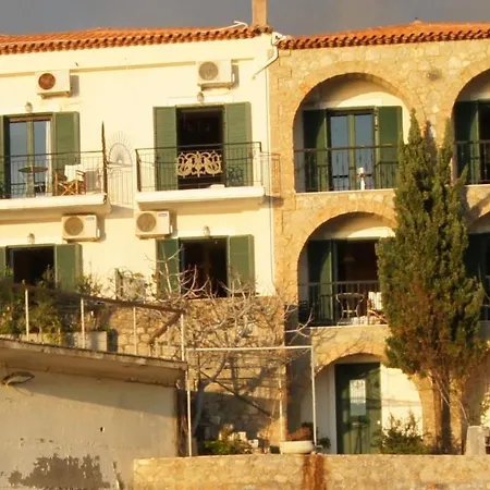 Aparthotel Gorgones, Sea-front, Great View *