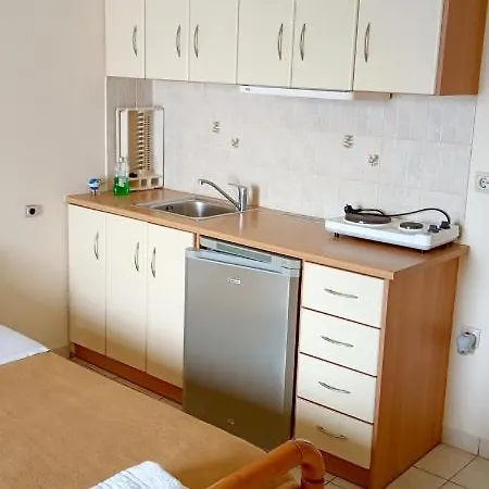 Aparthotel Gorgones, Sea-front, Great View *