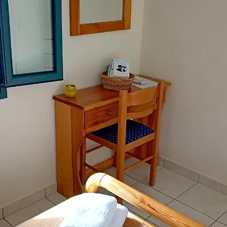 Gorgones, Sea-front, Great View 公寓式酒店 卡德哈米利