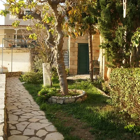 Aparthotel Gorgones, Sea-front, Great View Kardamyli