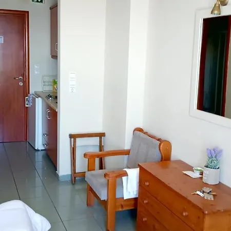 Gorgones, Sea-front, Great View 公寓式酒店 卡德哈米利