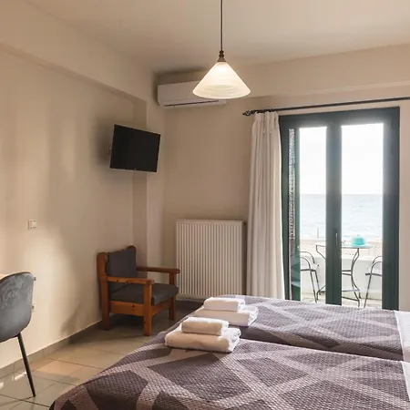 מלון דירות Gorgones, Sea-front, Great View