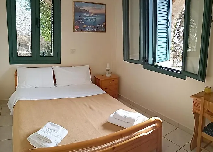 Gorgones, Sea-front, Great View