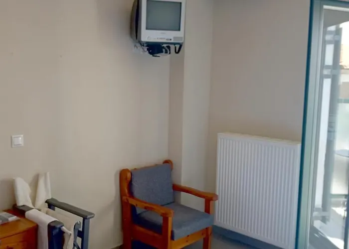 アパートホテル Gorgones, Sea-front, Great View カルダミリ