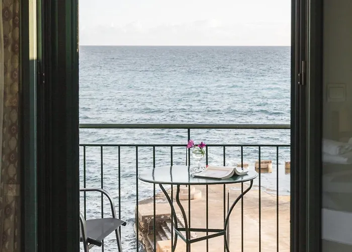 מלון דירות Gorgones, Sea-front, Great View
