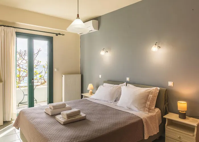 Gorgones, Sea-front, Great View 3* קרדמילי
